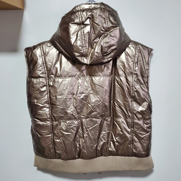 ANTHROPOLOGIE Daily Practice Metallic Puffer Vest Hooded Crop Gold Women's Large - Picture 10 of 14